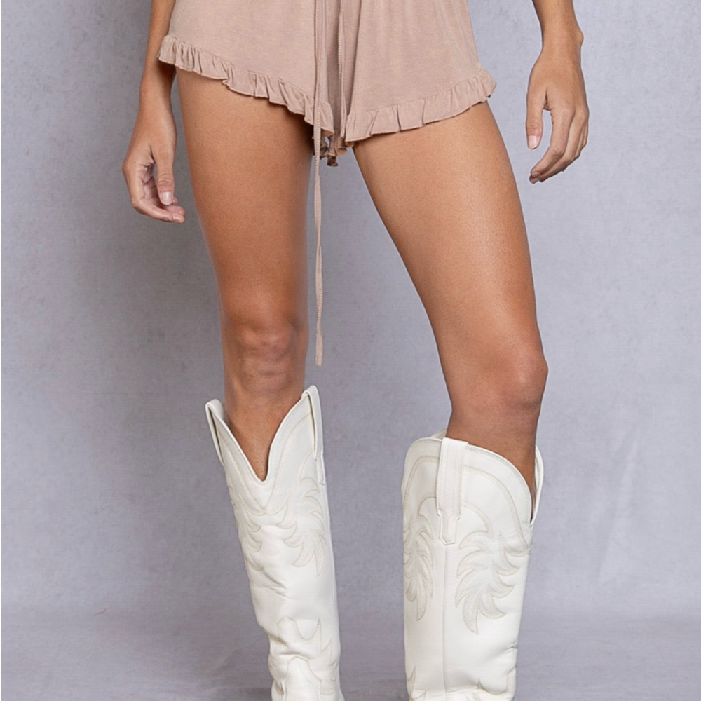 POL Ruffle Hem Shorts in Blush NWT
